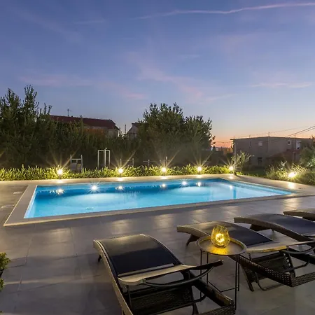 Perkov Private Pool *