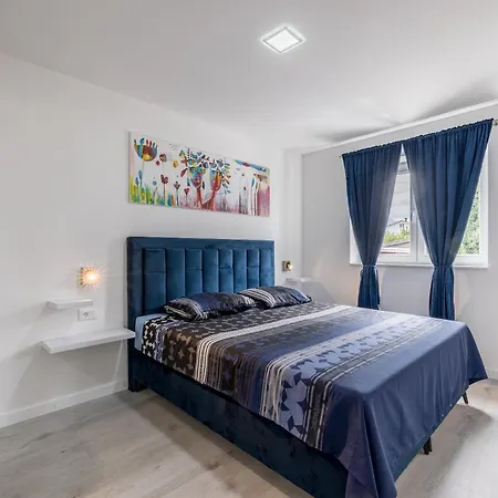 Perkov Private Pool Kaštela