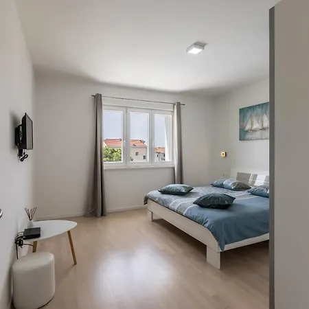 Perkov Private Pool Kaštela