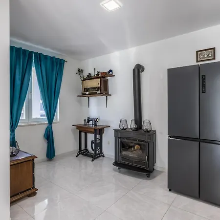 Perkov Private Pool * Kaštela