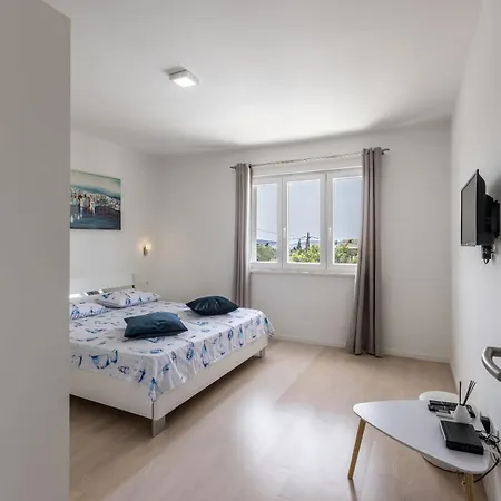 Perkov Private Pool Villa *