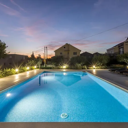 Perkov Private Pool
