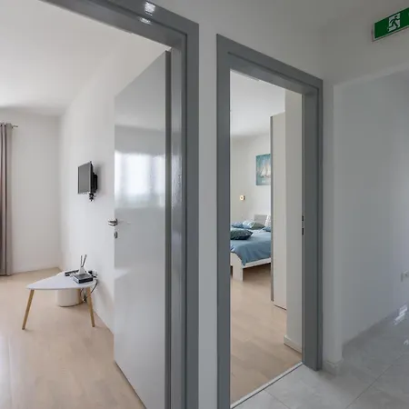 Perkov Private Pool *