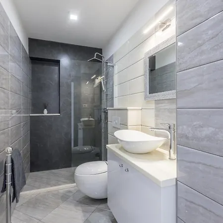 Perkov Private Pool Kaštela