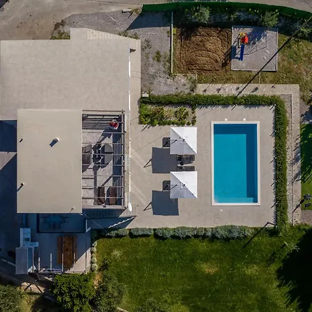 Perkov Private Pool * Kastela