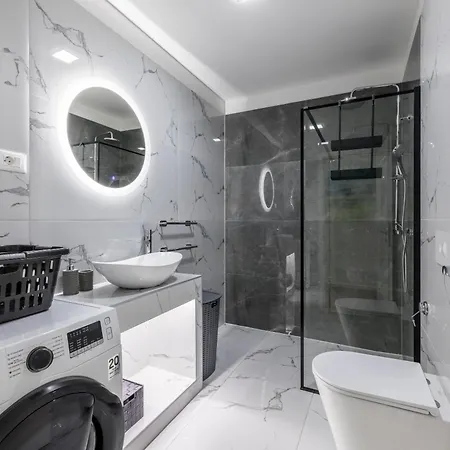 Perkov Private Pool
