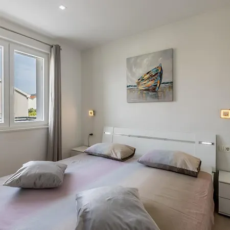 Perkov Private Pool Kaštela