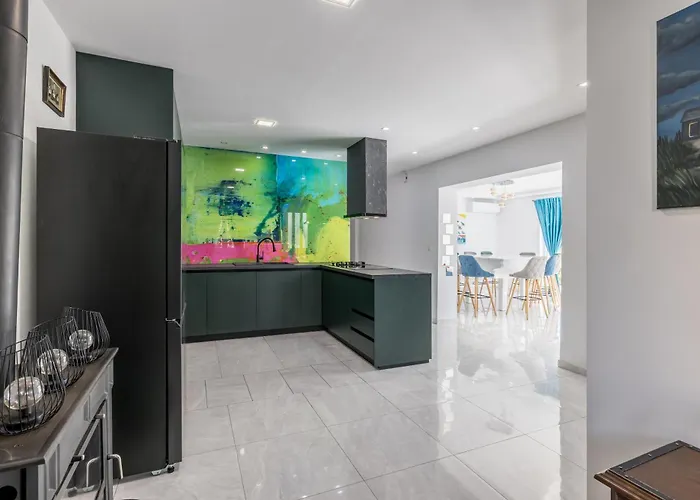 Perkov Private Pool Villa *
