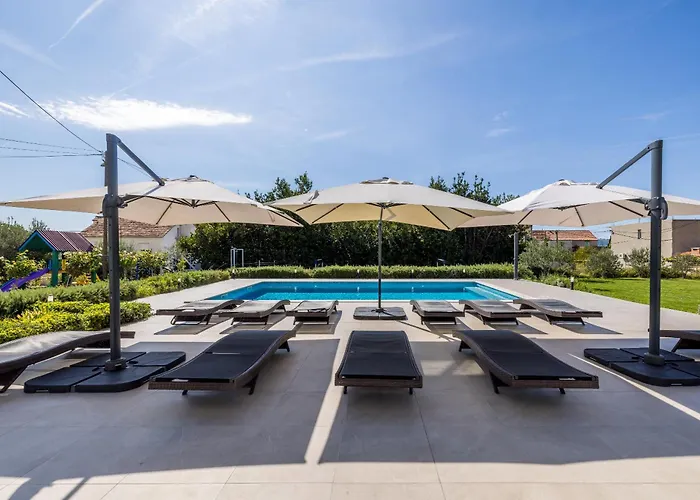 Perkov Private Pool *