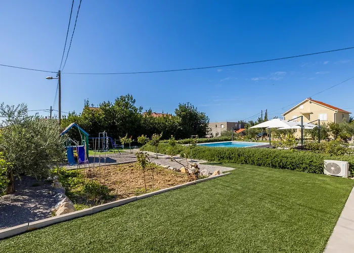 Perkov Private Pool *