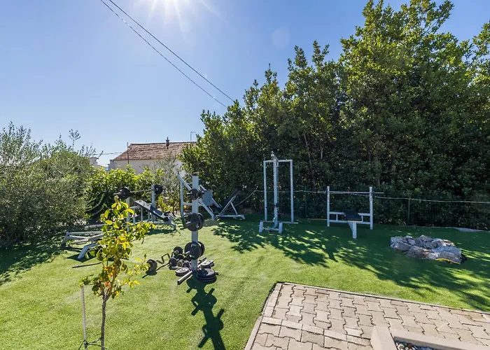 Perkov Private Pool Villa